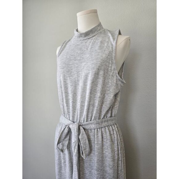 MarcβNew York Grey Sleeveless Jumpsuit Size M Soft Knit Tie Waist Pockets - Picture 2 of 10